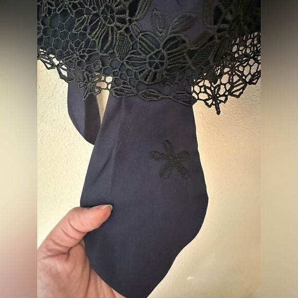 Lovers + friends navy and black top with tie front lace Sz XXS - Picture 2 of 10
